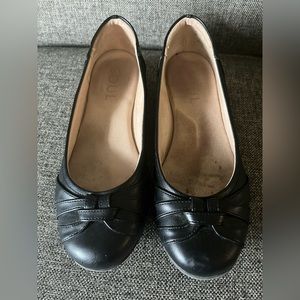 Black Flats, size 8